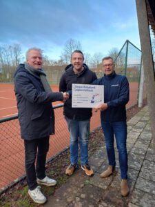 foto overhandiging cheque