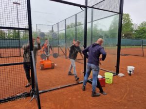 foto glazen plaatsen padelbaan